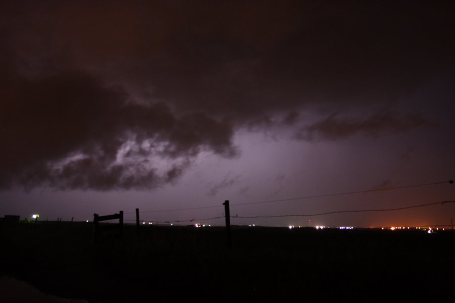 lightning lightning_bolts : Clinton, Oklahoma, USA   6 May 2007