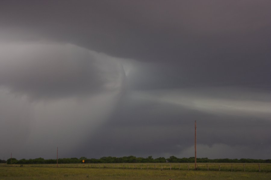 wallcloud thunderstorm_wall_cloud : E of Seymour, Texas, USA   8 May 2007