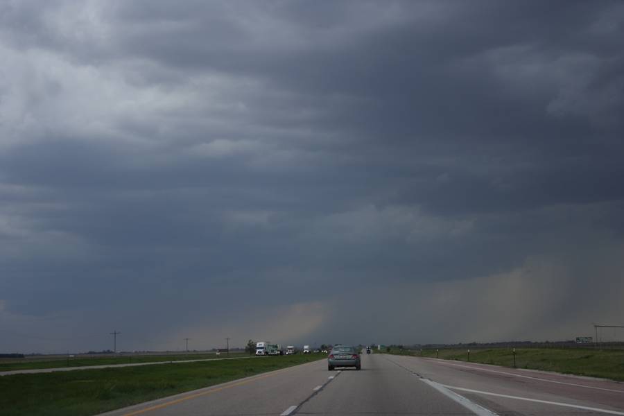 raincascade precipitation_cascade : E of Grand Island, Nebraska, USA   14 May 2007