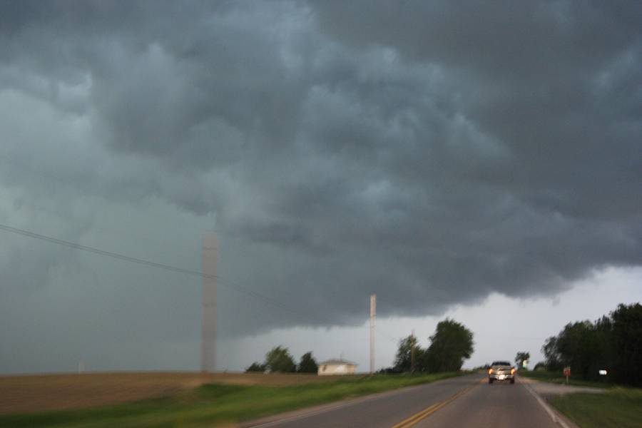 raincascade precipitation_cascade : NW of Lincoln, Nebraska, USA   14 May 2007