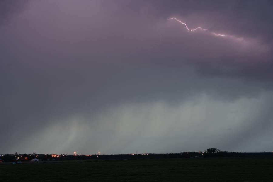 lightning lightning_bolts : near McCook, Nebraska, USA   16 May 2007