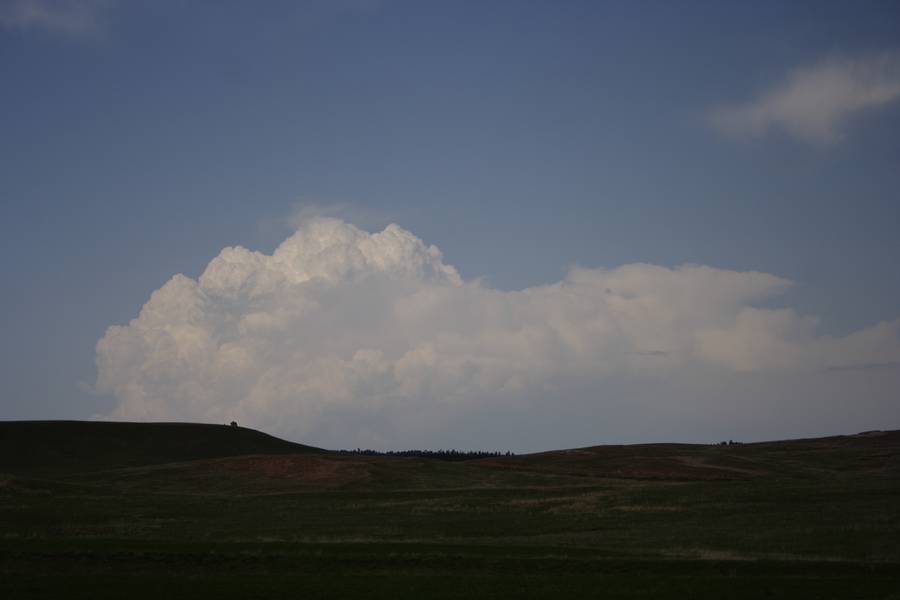 thunderstorm cumulonimbus_incus : Sundance, Wyoming, USA   18 May 2007