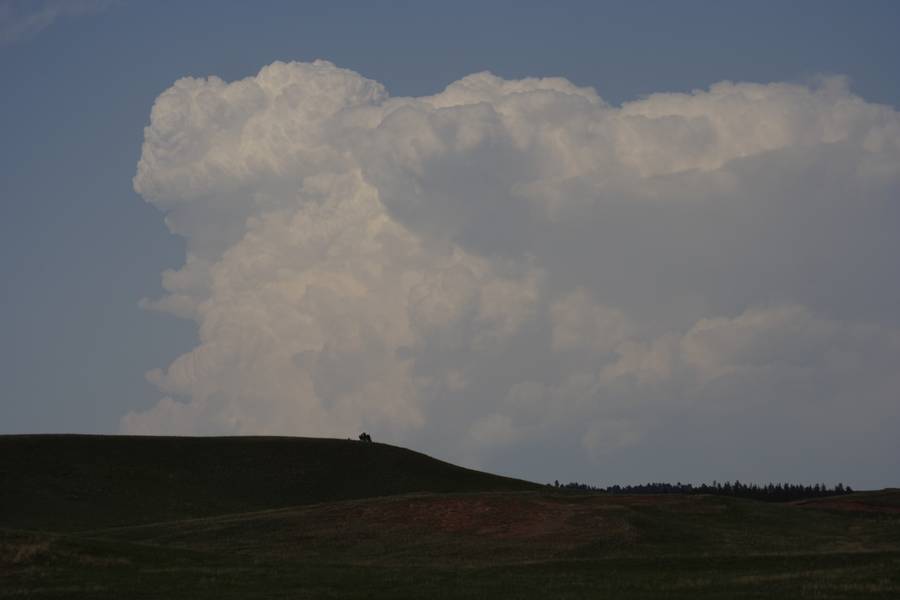 thunderstorm cumulonimbus_incus : Sundance, Wyoming, USA   18 May 2007