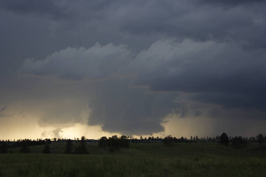 wallcloud thunderstorm_wall_cloud : S of Roundup, Montana, USA   19 May 2007