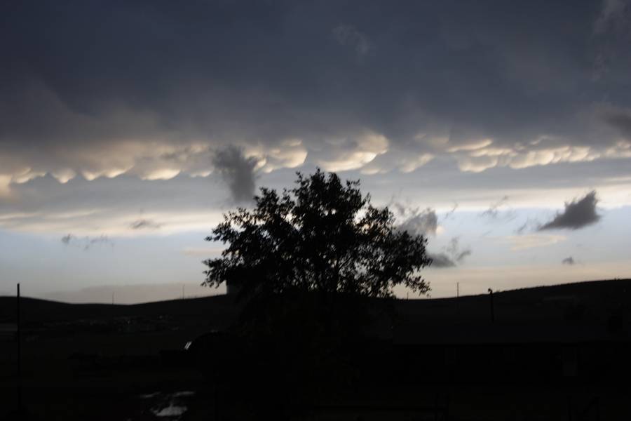 mammatus mammatus_cloud : Gillette, Wyoming, USA   20 May 2007