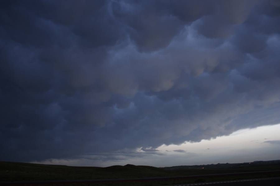 mammatus mammatus_cloud : Gillette, Wyoming, USA   20 May 2007