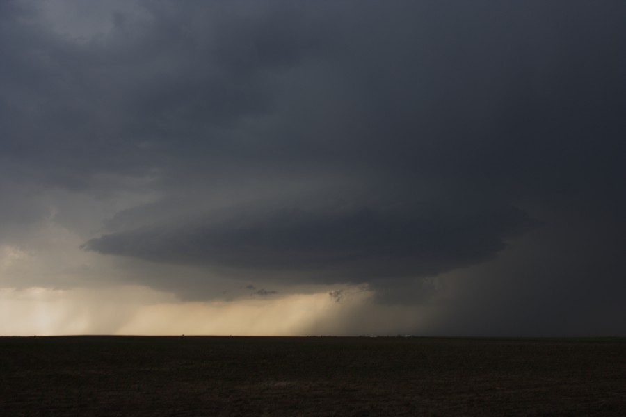 tornadoes funnel_tornado_waterspout : W of WaKeeney, Kansas, USA   22 May 2007