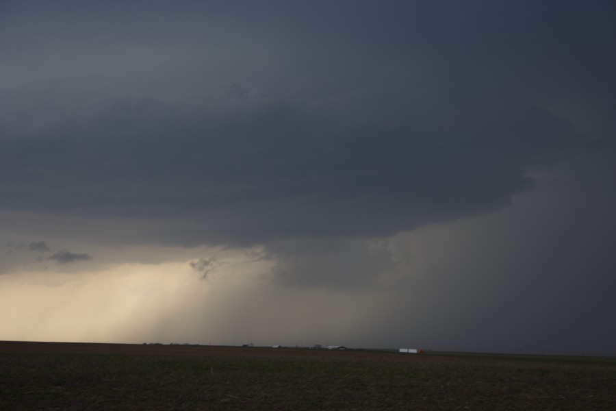 wallcloud thunderstorm_wall_cloud : W of WaKeeney, Kansas, USA   22 May 2007