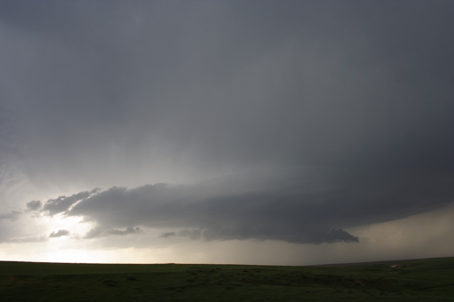 cumulonimbus supercell_thunderstorm : NW of WaKeeney, Kansas, USA   22 May 2007