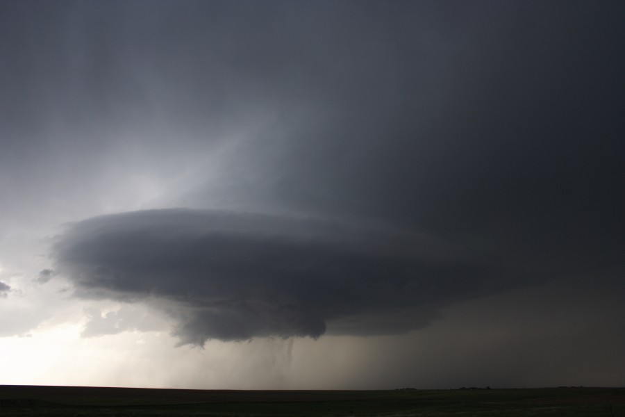 cumulonimbus supercell_thunderstorm : near St Peters, Kansas, USA   22 May 2007