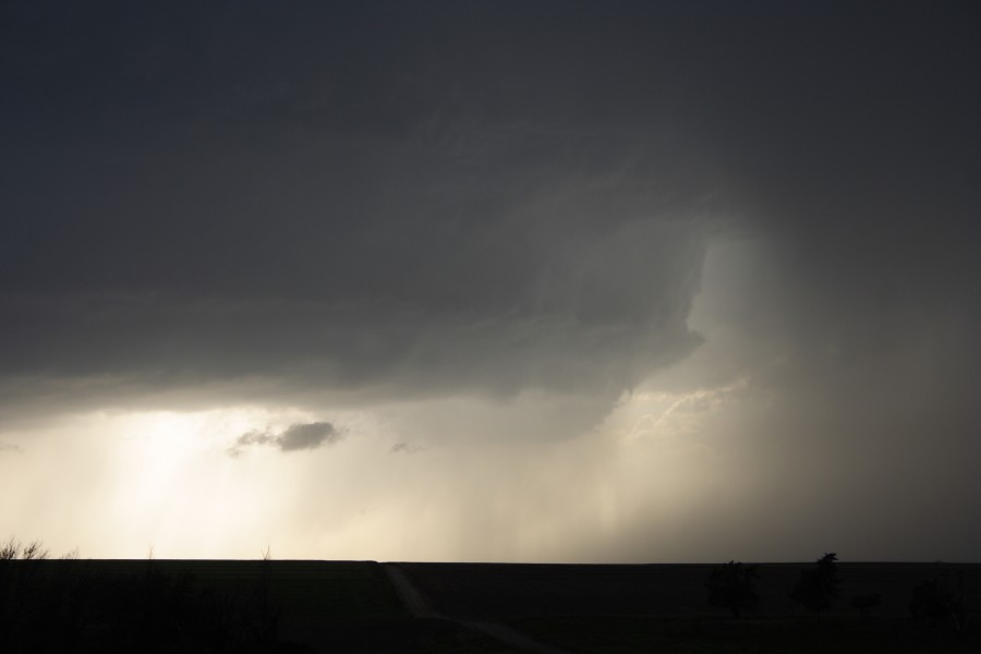 cumulonimbus thunderstorm_base : E of St Peters, Kansas, USA   22 May 2007