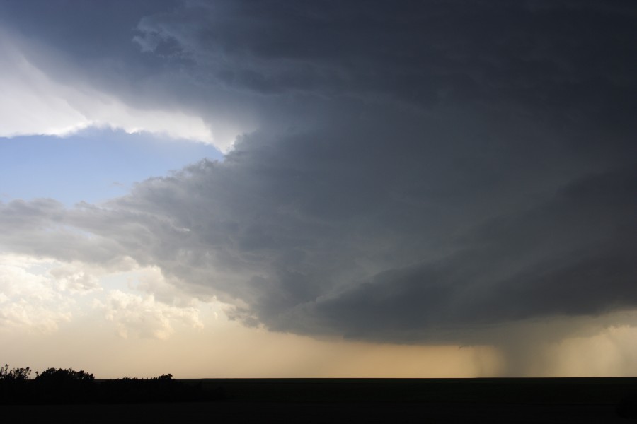 raincascade precipitation_cascade : E of St Peters, Kansas, USA   22 May 2007