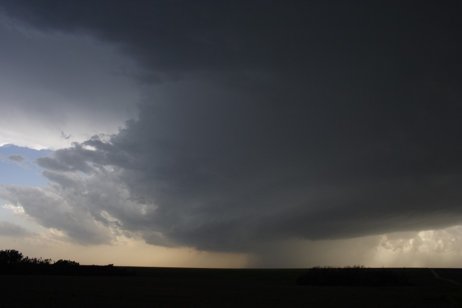 raincascade precipitation_cascade : E of St Peters, Kansas, USA   22 May 2007