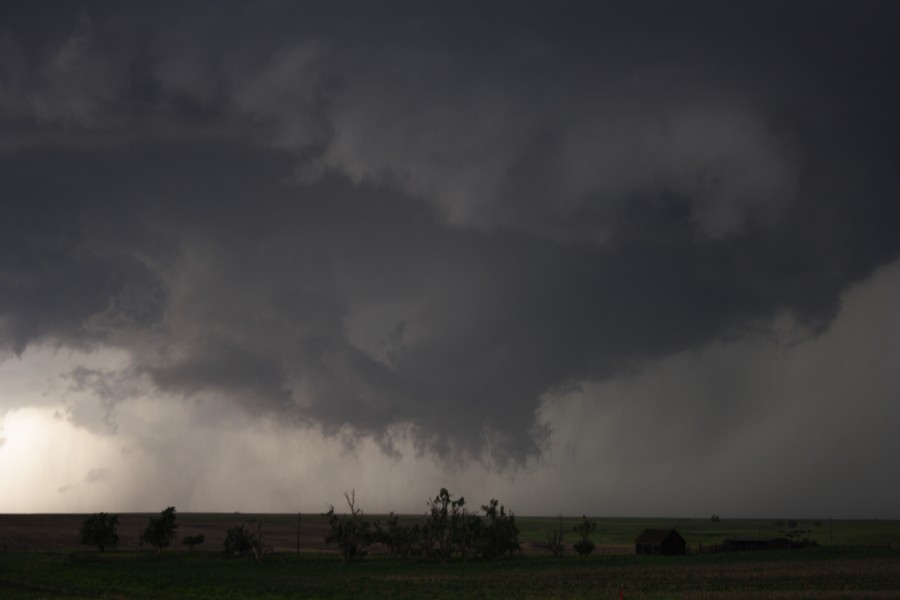 cumulonimbus supercell_thunderstorm : E of St Peters, Kansas, USA   22 May 2007