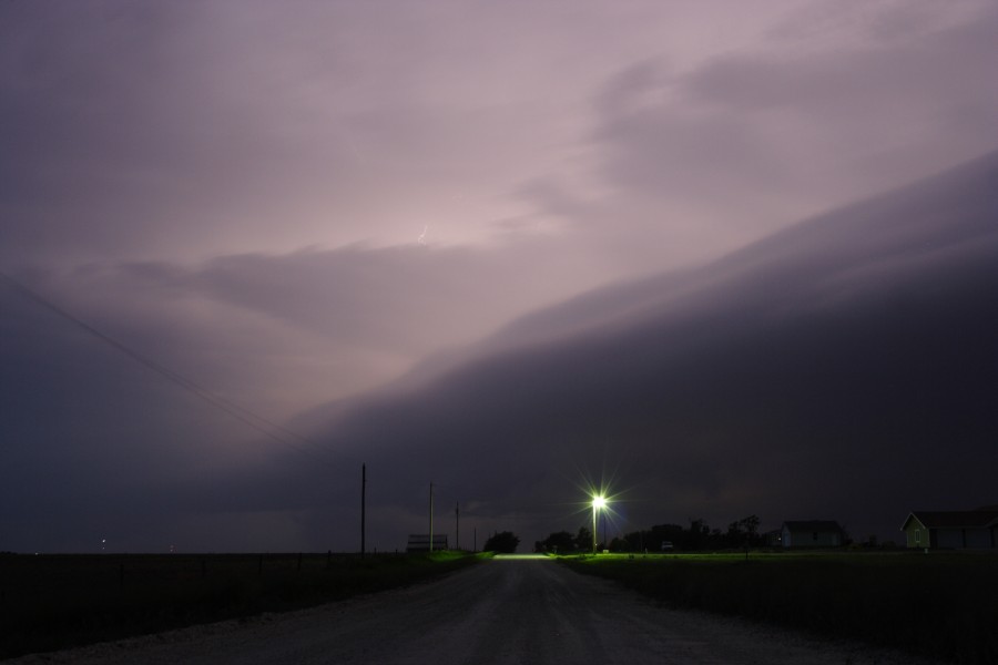 shelfcloud shelf_cloud : near Ellis, Kansas, USA   22 May 2007