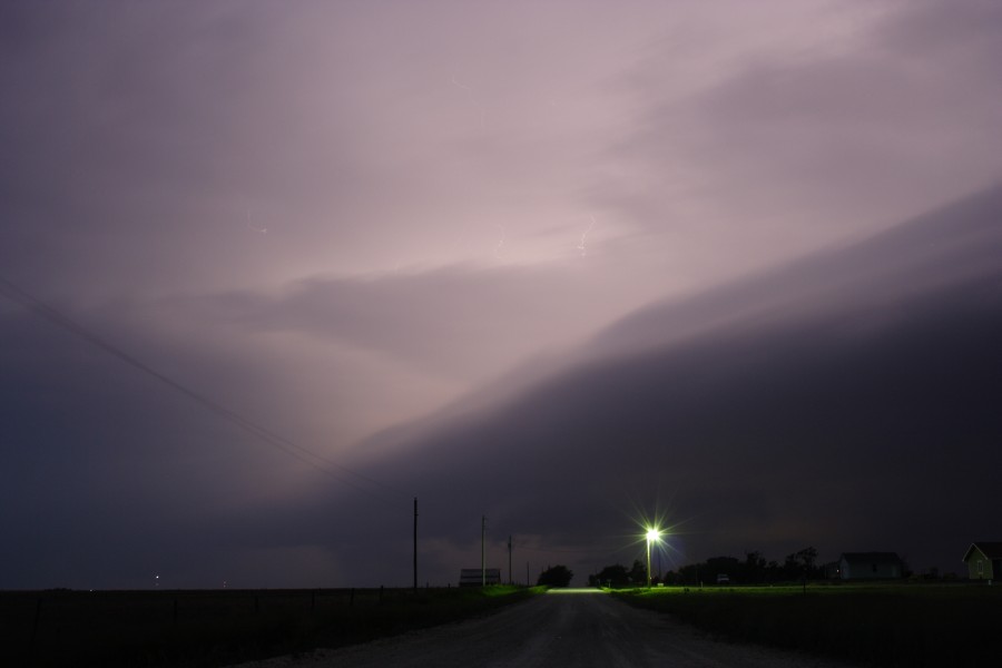 shelfcloud shelf_cloud : near Ellis, Kansas, USA   22 May 2007