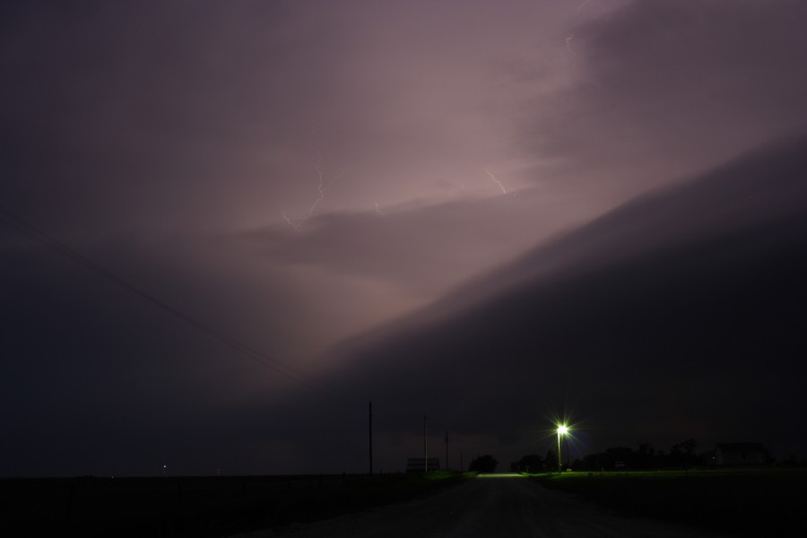 shelfcloud shelf_cloud : near Ellis, Kansas, USA   22 May 2007