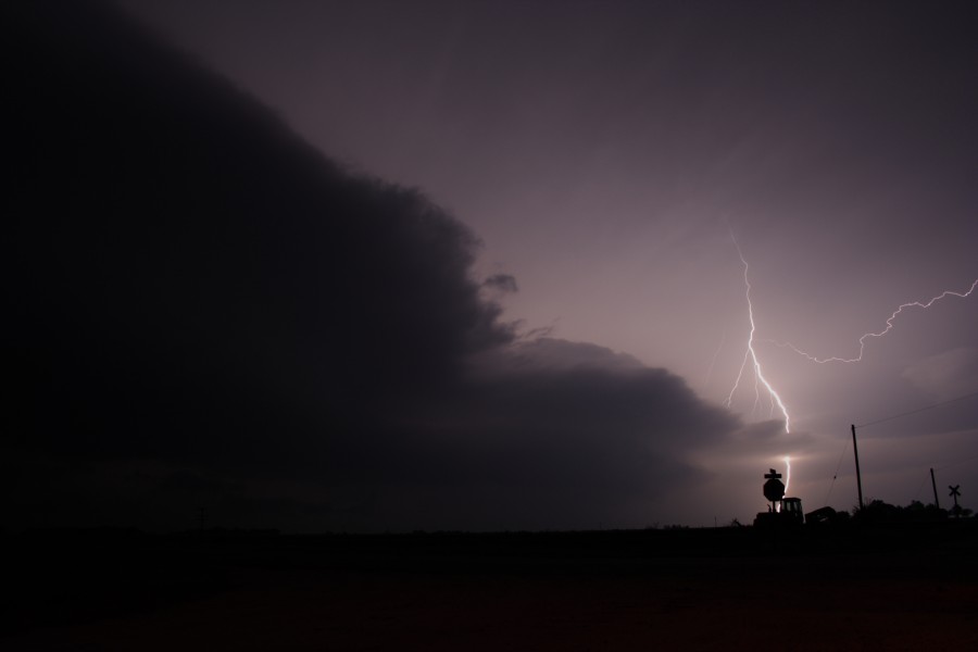 lightning lightning_bolts : W of Russell, Kansas, USA   22 May 2007