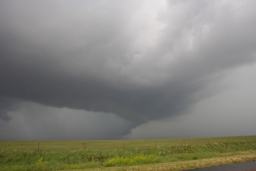 inflowband thunderstorm_inflow_band : SE of Perryton, Texas, USA   23 May 2007