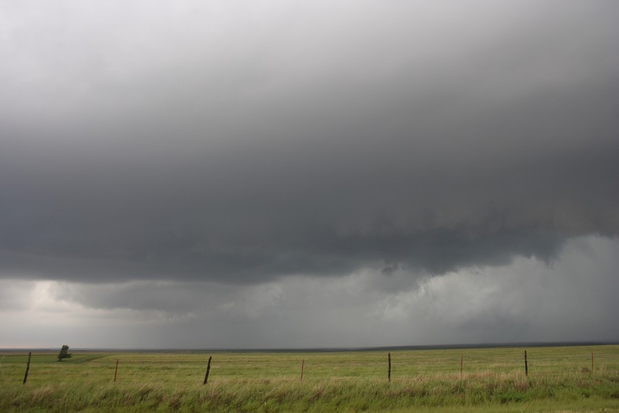 cumulonimbus supercell_thunderstorm : SE of Perryton, Texas, USA   23 May 2007