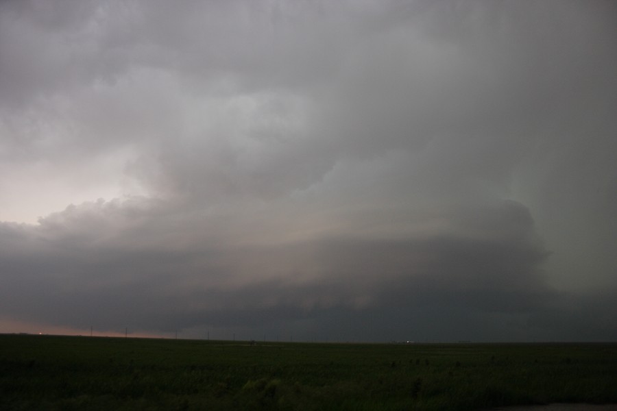 cumulonimbus thunderstorm_base : S of Darrouzett, Texas, USA   23 May 2007