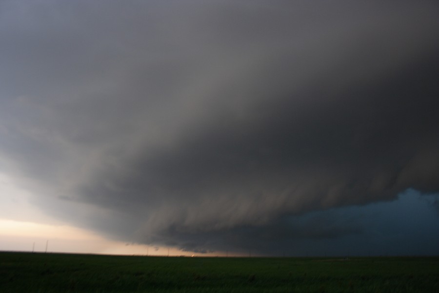 raincascade precipitation_cascade : S of Darrouzett, Texas, USA   23 May 2007