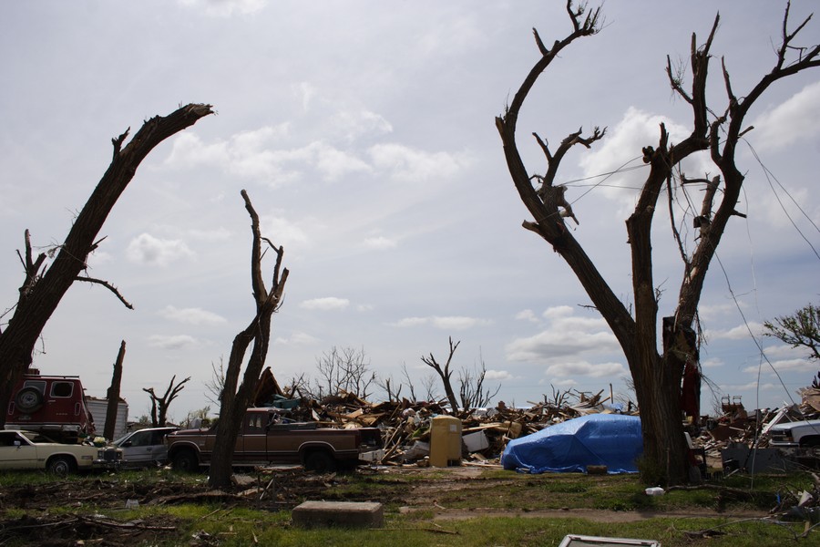 disasters storm_damage : Greensburg, Kansas, USA   25 May 2007