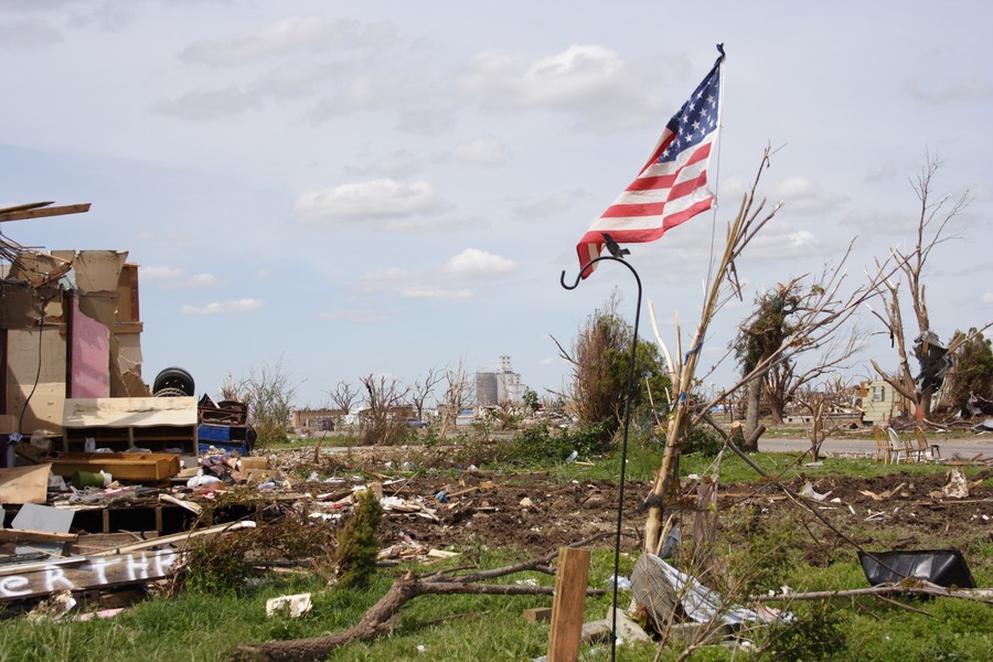 disasters storm_damage : Greensburg, Kansas, USA   25 May 2007