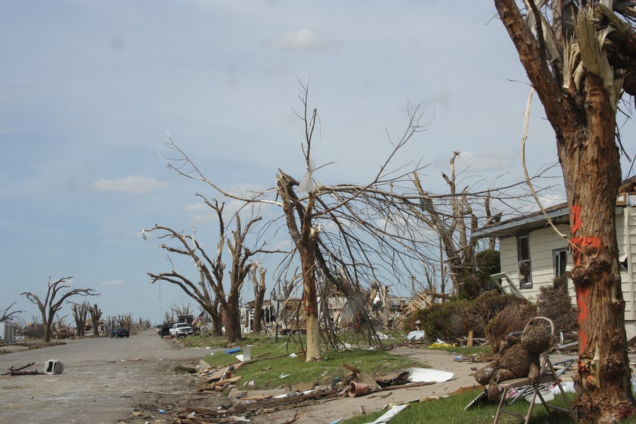 disasters storm_damage : Greensburg, Kansas, USA   25 May 2007