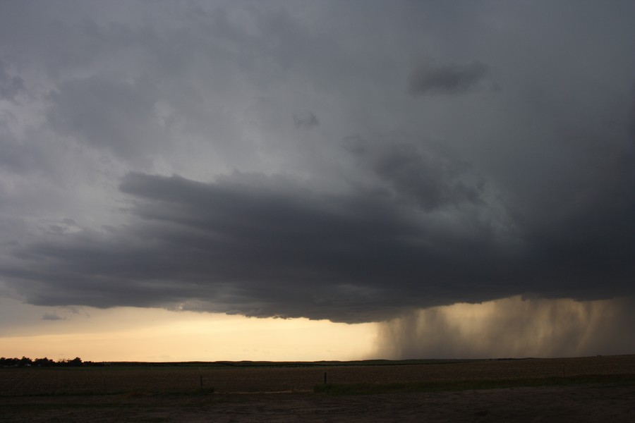 raincascade precipitation_cascade : N of Benkelman, USA   27 May 2007