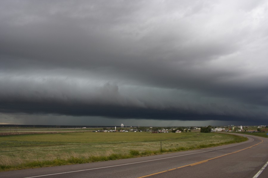 shelfcloud shelf_cloud : E of Limon, Colorado, USA   29 May 2007