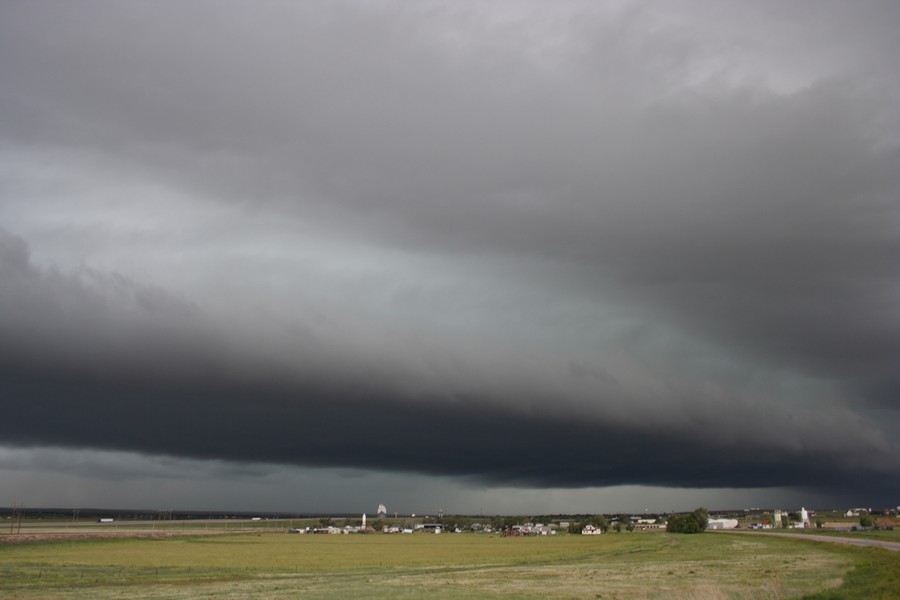 shelfcloud shelf_cloud : E of Limon, Colorado, USA   29 May 2007