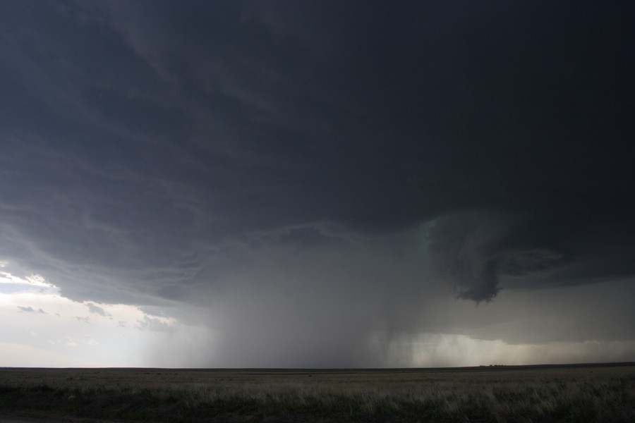 tornadoes funnel_tornado_waterspout : ESE of Campo, Colorado, USA   31 May 2007