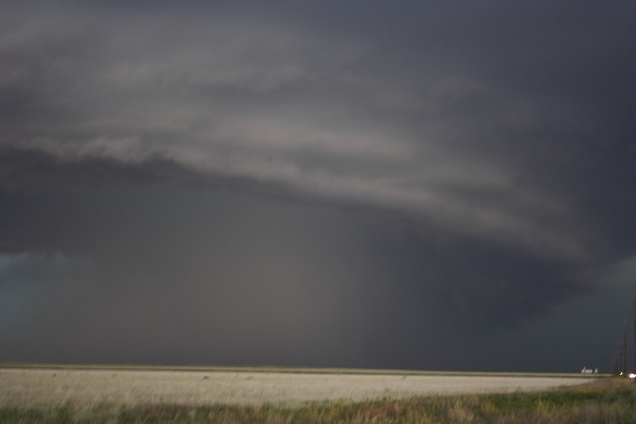 cumulonimbus supercell_thunderstorm : E of Keyes, Oklahoma, USA   31 May 2007