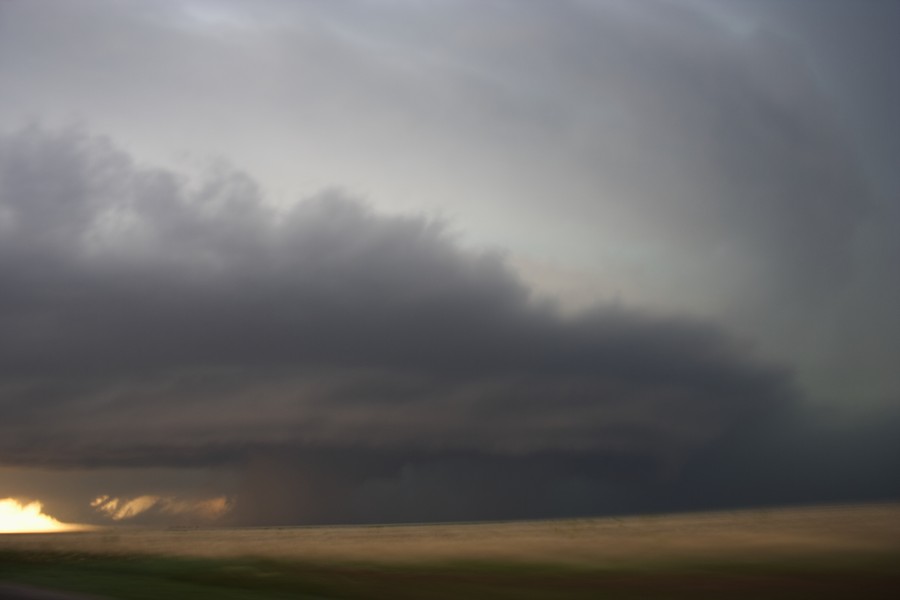 cumulonimbus supercell_thunderstorm : E of Keyes, Oklahoma, USA   31 May 2007