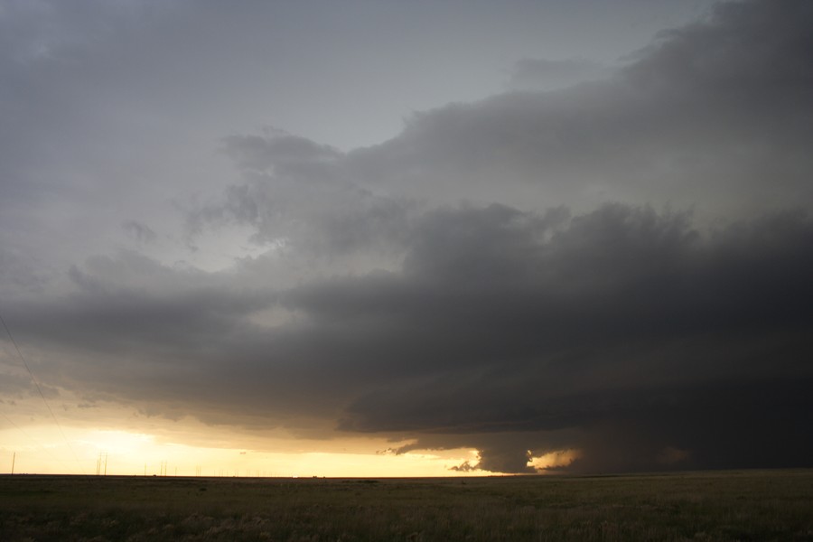 wallcloud thunderstorm_wall_cloud : E of Keyes, Oklahoma, USA   31 May 2007