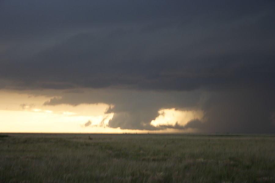 cumulonimbus thunderstorm_base : E of Keyes, Oklahoma, USA   31 May 2007