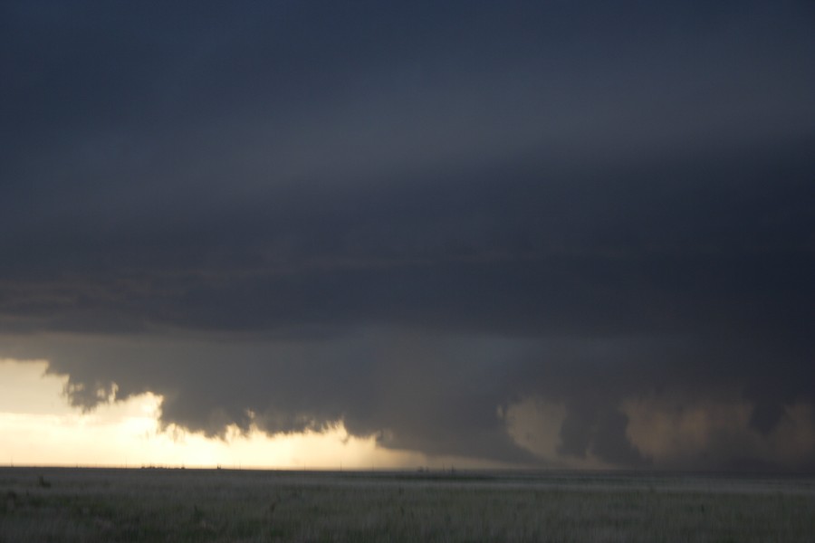 cumulonimbus thunderstorm_base : E of Keyes, Oklahoma, USA   31 May 2007