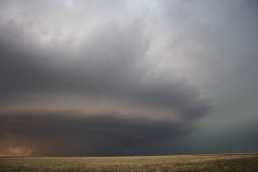 cumulonimbus thunderstorm_base : E of Keyes, Oklahoma, USA   31 May 2007