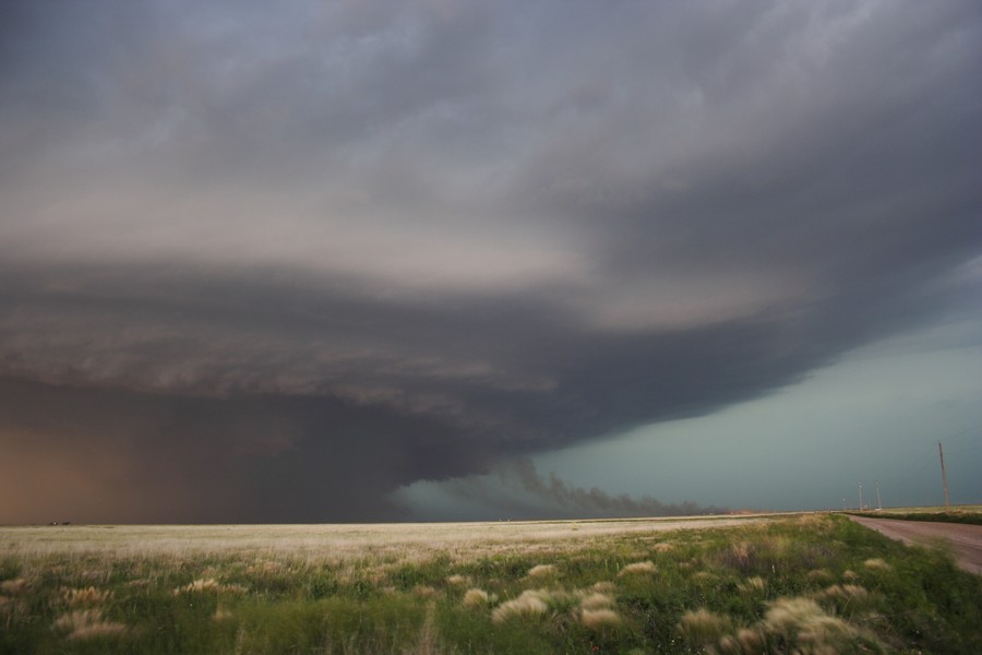 raincascade precipitation_cascade : E of Keyes, Oklahoma, USA   31 May 2007