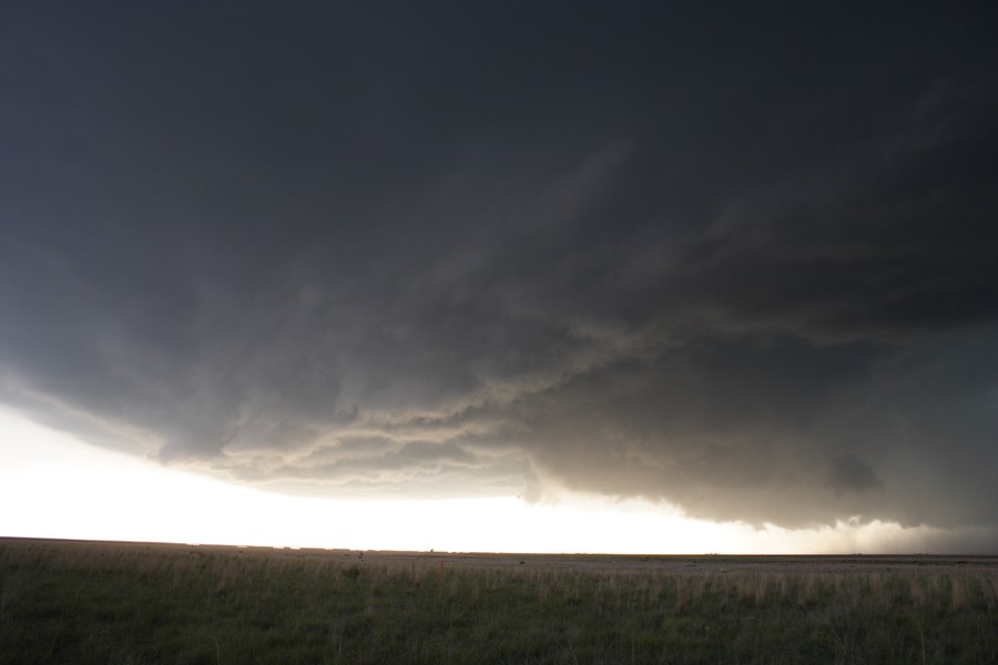 raincascade precipitation_cascade : W of Guyman, Oklahoma, USA   31 May 2007