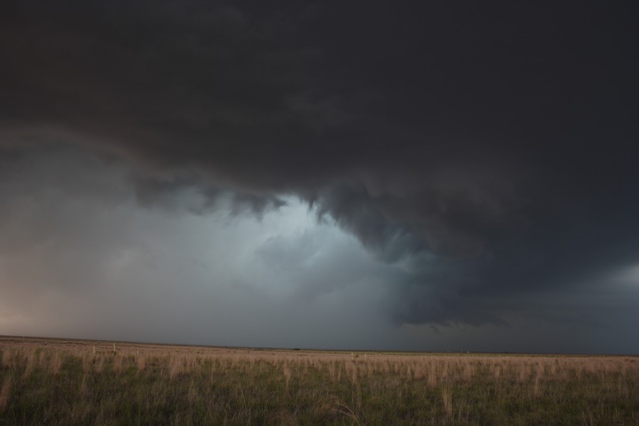 raincascade precipitation_cascade : W of Guyman, Oklahoma, USA   31 May 2007