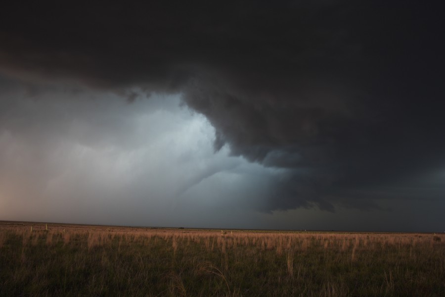 raincascade precipitation_cascade : W of Guyman, Oklahoma, USA   31 May 2007