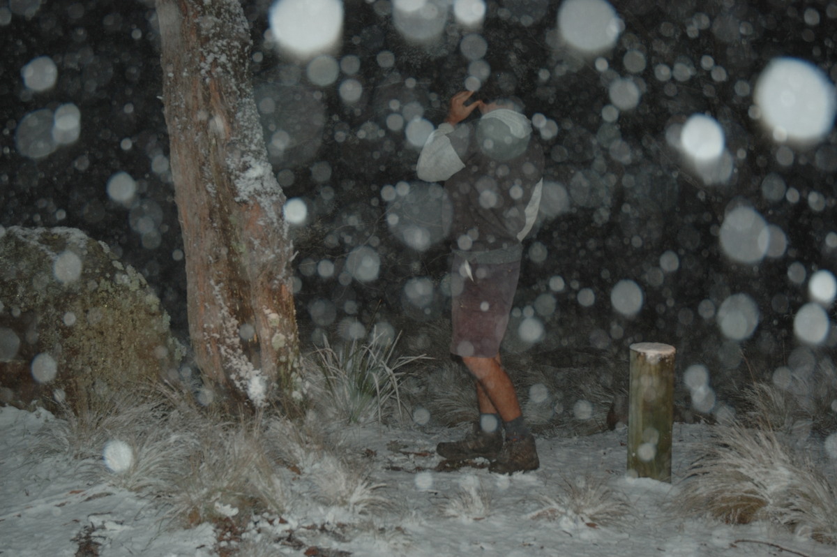 snow snow_pictures : near Tenterfield, NSW   8 June 2007