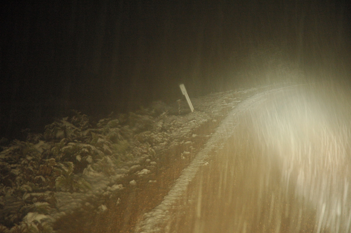 snow snow_pictures : near Tenterfield, NSW   8 June 2007