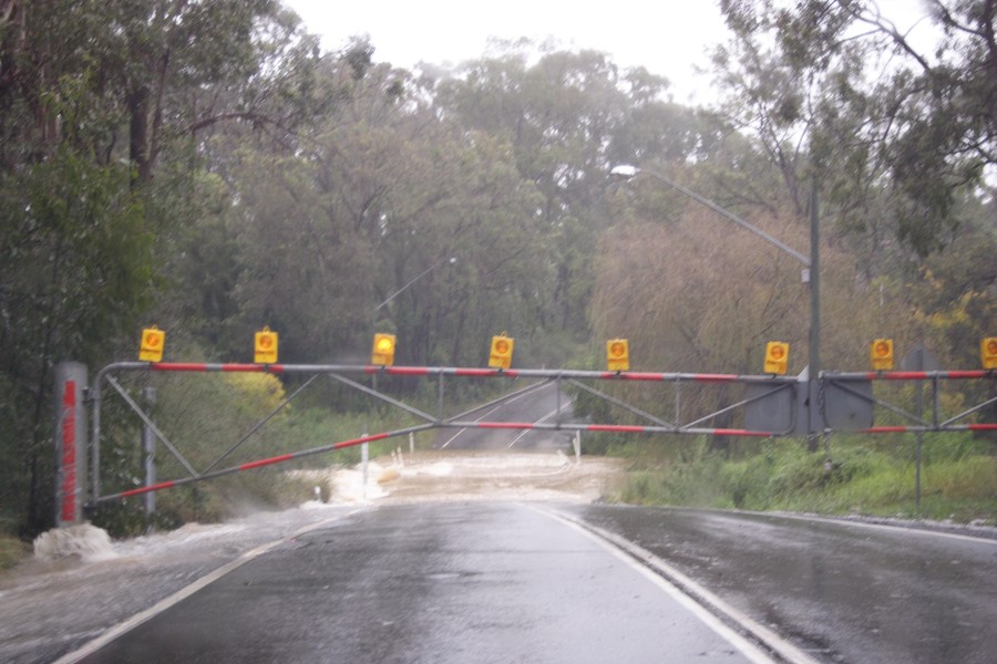 flashflooding flood_pictures : Landillo, NSW   9 June 2007