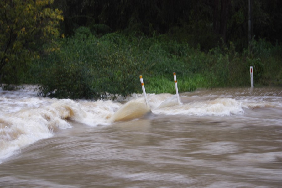 flashflooding flood_pictures : Landillo, NSW   9 June 2007