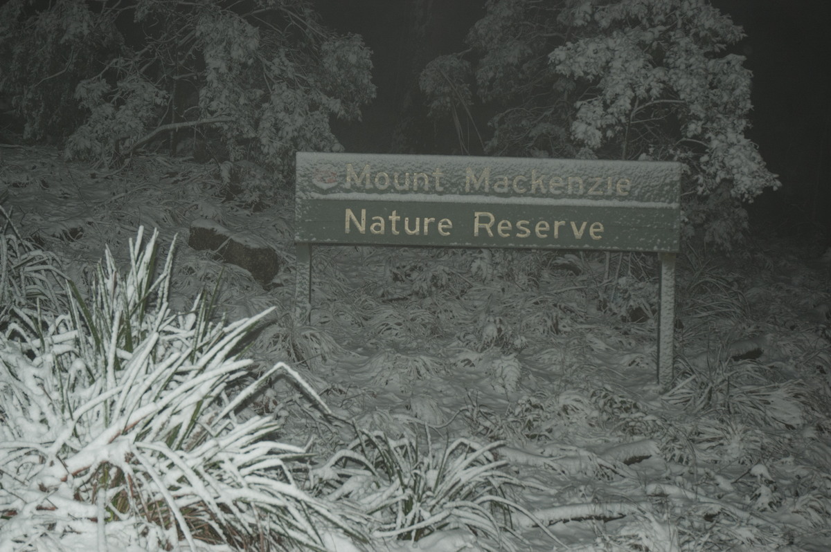 snow snow_pictures : near Tenterfield, NSW   9 June 2007