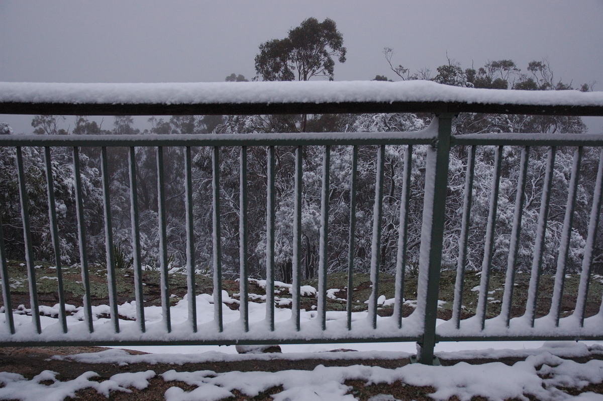 snow snow_pictures : near Tenterfield, NSW   9 June 2007