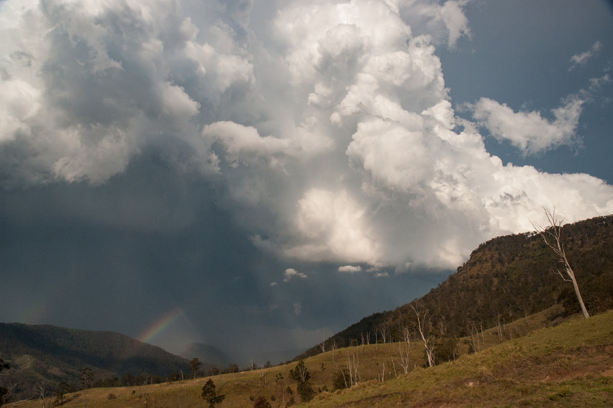 updraft thunderstorm_updrafts : Border Ranges, NSW   6 October 2007